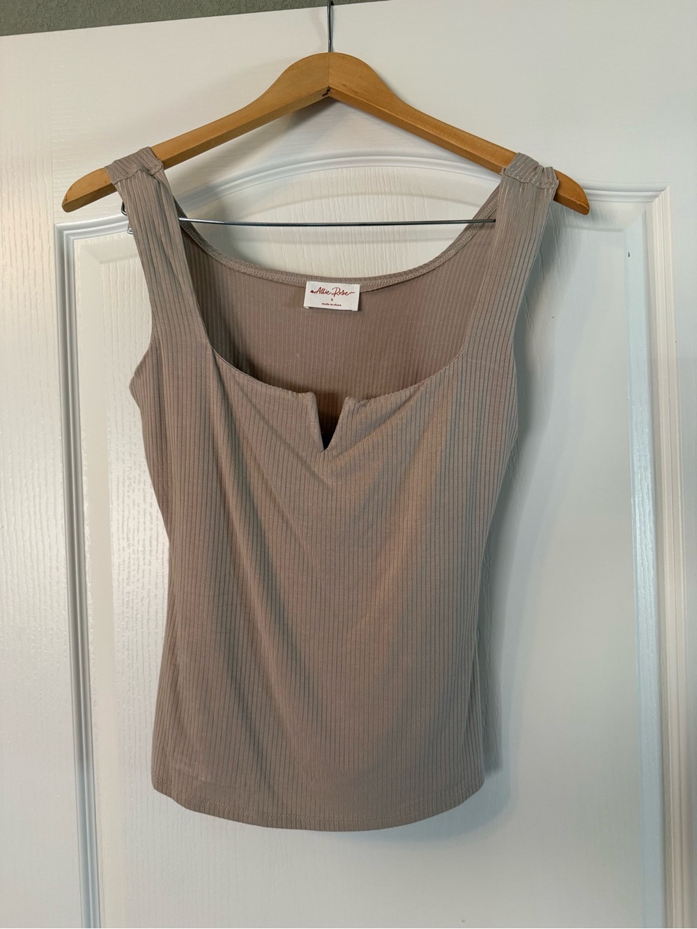 Cream Ribbed Taupe Notch-Front Tank
